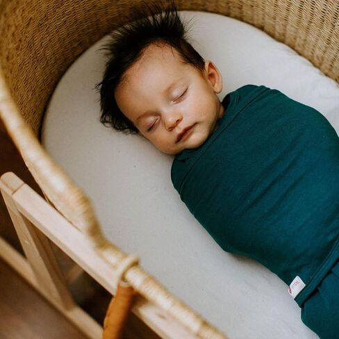 بطانية قماط للاطفال من امبي 2 اتجاهين للاطفال من عمر 0-3 اشهر - خشب التنوب، 6-14 باوند | سهولة الوصول للحفاضات | تصميم للساقين للداخل والخارج | سحاب امن يوقف الفك | مرحلة نوم 1 in Kuwait