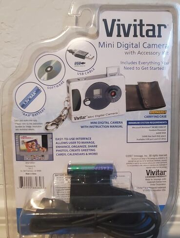 كاميرا Vivitar Mini الرقمية مع مجموعة ملحقات in Saudi Arabia