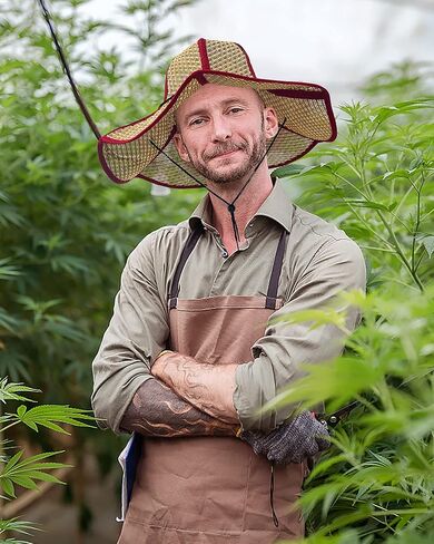 Farmer Foldable Straw Hat for Men Women Outdoor Labor Shading Sun Beach Sea Tide Fisherman Bamboo Hat Light Brown in Kuwait