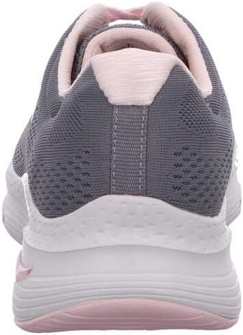 حذاء رياضي نسائي من Skechers مناسب للقوس ومشمس in Saudi Arabia