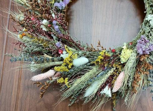 GHY ديكور ريفي طبيعة زهرة إكليل كبير 18 بوصة ديكور معلق على الحائط، ملون طبيعي مجفف لا تنساني لا لافندر قمح أرنب ذيل العشب ترحيب لنافذة الباب الأمامي للمزرعة (D6528_FBA) in Kuwait