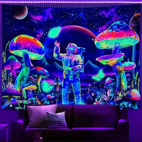 YEXIT Blacklight رائد الفضاء نسيج الفطر، الأشعة فوق البنفسجية رد الفعل المجرة الفضاء النباتات فراشة المناظر الطبيعية المفروشات لغرفة النوم 44 × 60 بوصة in Kuwait