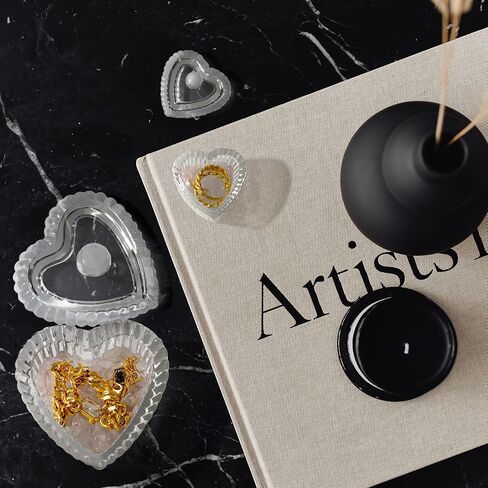 زين بليس صندوق مجوهرات على شكل قلب من الزجاج الكريستالي مع غطاء، صندوق على شكل قلب بتصميم منقوش رائع، صناديق حلي لطيفة مثالية لتخزين الاقراط والقلائد والخواتم وترتر الاظافر والحلوى in Kuwait