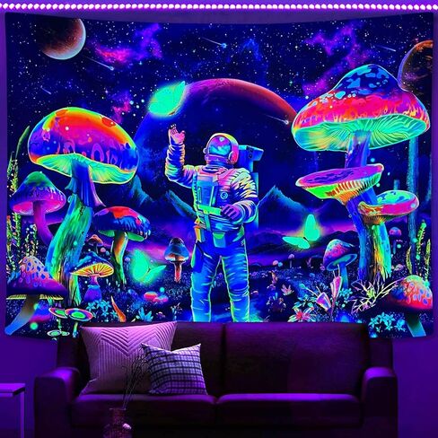 YEXIT Blacklight رائد الفضاء نسيج الفطر، الأشعة فوق البنفسجية رد الفعل المجرة الفضاء النباتات فراشة المناظر الطبيعية المفروشات لغرفة النوم 44 × 60 بوصة in Kuwait