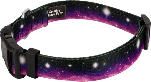 Country Brook Petz - طوق الكلاب الفاخر Heavenly Space - صنع في الولايات المتحدة الأمريكية - مجموعة Geek Chic تتميز بتصميمات لأي معجب كبير (1 بوصة، متوسط) in Saudi Arabia