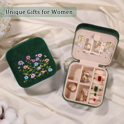 GSPY Velvet Travel Jewelry Box, Small Jewelry Travel Case, Jewelry Box Travel Jewelry Organizer, Travel Gifts for Women, Birthday Gifts for Her, Friend, Travelers in Saudi Arabia