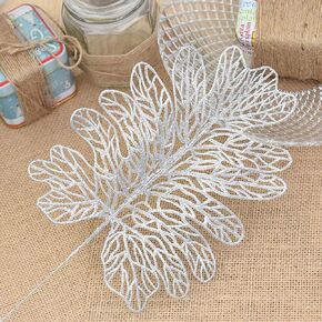 مجموعة من 10 قطع من أوراق الكريسماس اللامعة لتزيين حفلات الزفاف، فضي in Kuwait