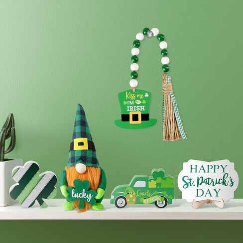 صينية ديكور ذات طبقات لعيد القديس باتريك، مجموعة ديكورات عيد القديس باتريك مع اقزام قطيفة و3 لافتات خشبية واكليل خرز خشبي للمنزل (الصينية غير متضمنة) in Kuwait