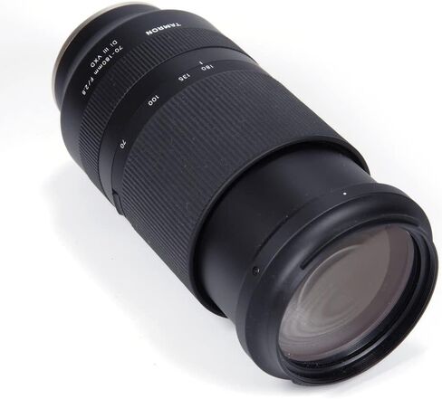 عدسة Tamron 70-180 مم f/2.8 Di III VXD لهاتف Sony E - تتضمن الحزمة الأساسية: عدسة غطاء توليب، فلتر للأشعة فوق البنفسجية، قلم تنظيف، منفاخ، قطعة قماش من الألياف الدقيقة ومجموعة تنظيف in Kuwait