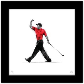 ملصق حائط فني من Trends International Gallery Pops Tiger Woods - مضخة قبضة اليد، مقاس 30.48 سم × 30.48 سم، إصدار إطار أسود in Kuwait