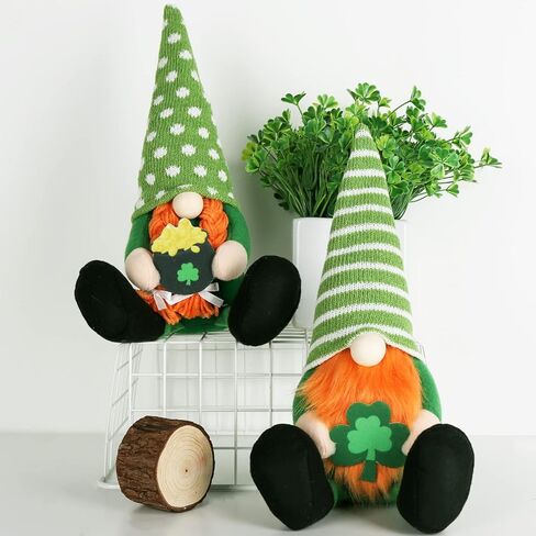 هدايا الأرنب جوقة سانت باتريك يوم التماثيل، 2 قطعة مصنوعة يدويًا من القطيفة السويدية جنوم إسكندنافي مع وعاء شامروك محظوظ من العملات الذهبية في مزرعة عيد القديس باتريك ديكورات لديكور طاولة المنزل in Kuwait