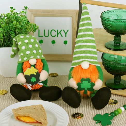 هدايا الأرنب جوقة سانت باتريك يوم التماثيل، 2 قطعة مصنوعة يدويًا من القطيفة السويدية جنوم إسكندنافي مع وعاء شامروك محظوظ من العملات الذهبية في مزرعة عيد القديس باتريك ديكورات لديكور طاولة المنزل in Kuwait