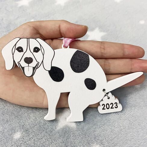 زينة الكريسماس 2021 - زينة كلب لشجرة الكريسماس - براز كلب خشبي مضحك معلق هدايا زينة للديكور الداخلي للمنزل والعطلات in Kuwait