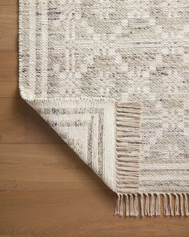 Loloi Angela Rose x Rivers Lilac/Ivory 8'-6" x 11'-6" Area Rug in Saudi Arabia