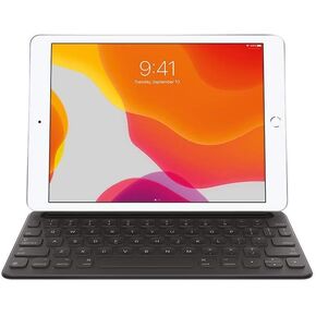 لوحة مفاتيح Apple الذكية لأجهزة iPad (الجيل السابع والجيل الثامن والجيل التاسع) وiPad Air (الجيل الثالث) - الإنجليزية الأمريكية (متجددة) in Kuwait