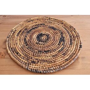 ركيزة أفريقية منسوجة يدويًا - ركيزة ألياف الموز - مصنوعة يدويًا في رواندا - 11 بوصة، AT001 in Kuwait