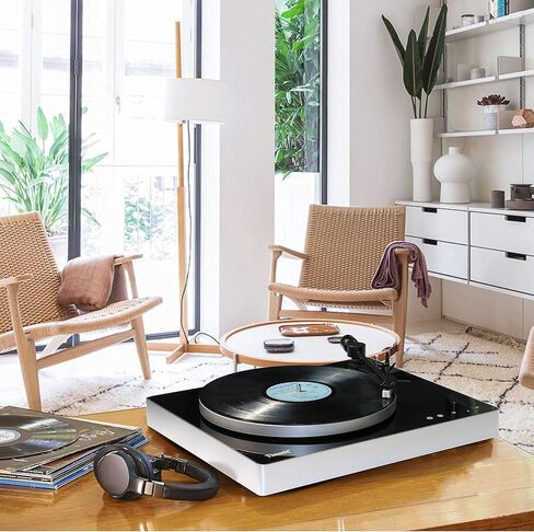 مشغل تسجيل فينيل قابل للدوران من Timmit مع جهاز إرسال بلوتوث وتسجيل USB إلى الكمبيوتر الشخصي، مضاد للتزلج، ناقل حركة الحزام، سرعتان، غطاء غبار من القماش، طبق من سبائك الألومنيوم - AT3600L (أسود) in Kuwait