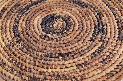ركيزة أفريقية منسوجة يدويًا - ركيزة ألياف الموز - مصنوعة يدويًا في رواندا - 11 بوصة، AT001 in Kuwait