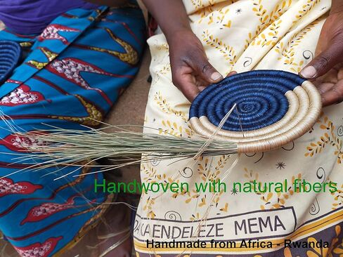 ركيزة أفريقية منسوجة يدويًا - ركيزة ألياف الموز - مصنوعة يدويًا في رواندا - 11 بوصة، AT001 in Kuwait