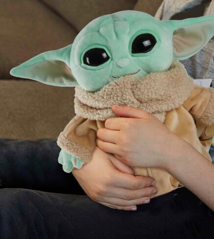 Mattel Star Wars Plush Toy, Grogu Soft Doll from The Mandalorian, 8-inch Figure, Collectible Stuffed Animals for Kids in Saudi Arabia