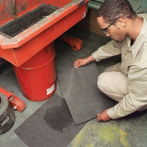 New Pig Mat | Oil Absorbent Mat | Original Pig Mat | 15" x 20" Lightweight Mat Pads | Absorbs 22 Gallons per Box | 200 Oil Absorbing Pads | MAT135 in Saudi Arabia