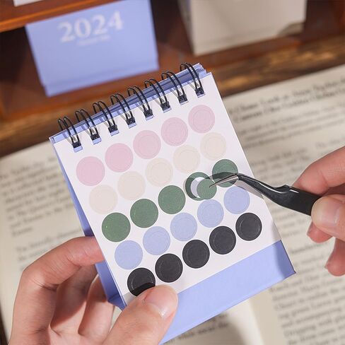 تقويم مكتب صغير من BinaryABC 2023-2024، مخطط تقويم مكتبي شهري صغير، تقويم دائم قابل للطي لسطح المكتب، هدية لوازم حفلات رأس السنة الجديدة (أبيض) in Kuwait