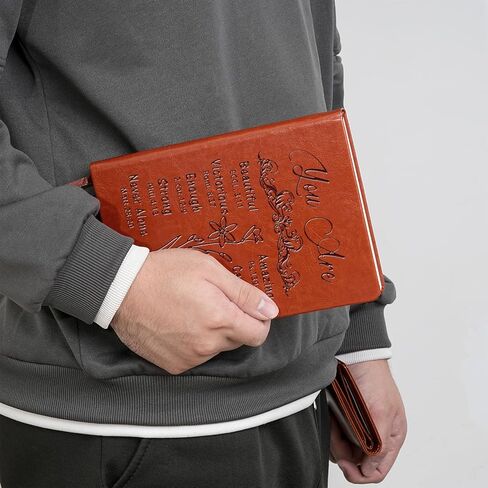 johsbyd الهدايا المسيحية الجلود دفتر الكتاب المقدس الآية الإيمان دفتر الكتابة الدينية للنساء الرجال هدية المسيحية ملهمة الدينية للأصدقاء الأسرة (كورنثوس 13: 7) in Kuwait