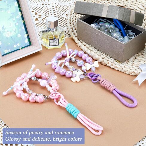 QISVVE سوار معصم بسلسلة مفاتيح مطرزة، حلقات مفاتيح لطيفة وحامل السيارة وحقيبة ظهر إكسسوارات للنساء/الفتيات in Kuwait