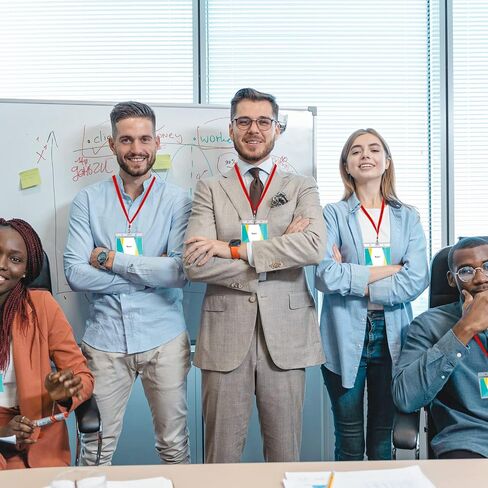 Segarty Lanyards مع حامل هوية، 25 حزمة شارة عمودية من البلاستيك الشفاف تحمل اسم بطاقة مفتاح الرقبة السائبة، مقاطع حزام أحمر مقاوم للماء Ziplock Nametag حامي للنساء، والأعمال التجارية، والطلاب، والمدرسة، والمكتب in Kuwait