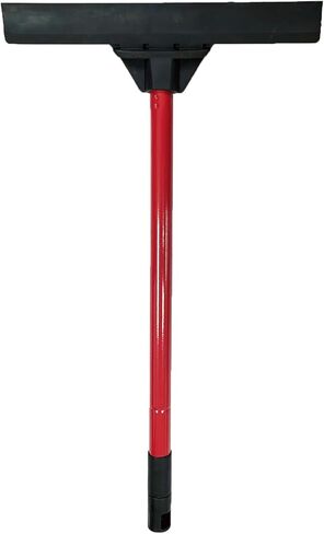 Car squeegee in Kuwait
