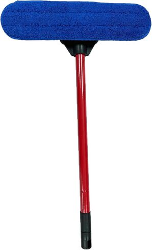 Car squeegee in Kuwait