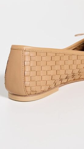 حذاء Jada مسطح للسيدات من Freda Salvador in Kuwait