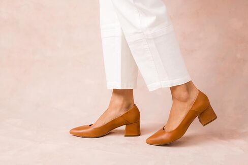 كعب Fiorela النسائي من Nisolo، هيكل جلدي ناعم ومسامي، إسفنج ميموري مبطن مع كعب مدبب حديث 2 بوصة، نعل مطاطي، مقاس مضبوط in Kuwait