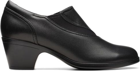 Clarks Women's Emily 2 Dove Pump in Saudi Arabia