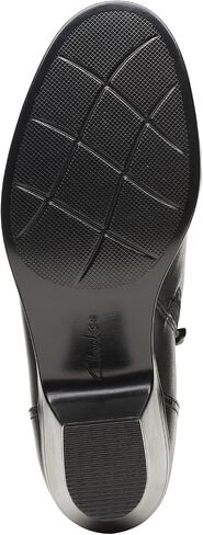 Clarks Women's Emily 2 Dove Pump in Saudi Arabia