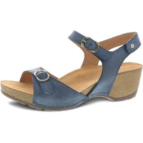 صندل Dansko Tricia Wedge للنساء - وسادة قدم مبطنة ومحيطية لتوفير الراحة والدعم طوال اليوم - أشرطة قابلة للتعديل بخطاف وحلقة مع تفاصيل إبزيم - نعل خارجي مطاطي خفيف الوزن
