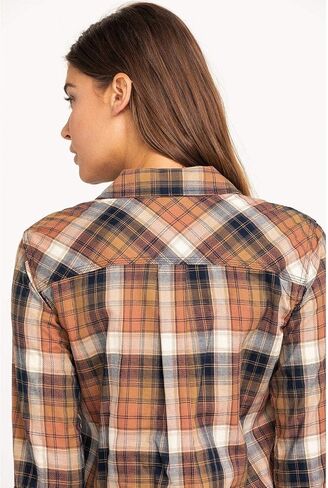 Carhartt Women's Fairview Plaid Shirt in Saudi Arabia