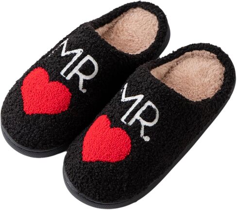 شباشب Mr and Mrs للنساء، شباشب رجالية غامضة، أحذية على شكل قلب متطابقة، شباشب داخلية للاستخدام الخارجي لصديقك وصديقتك هدية عيد الحب in Kuwait