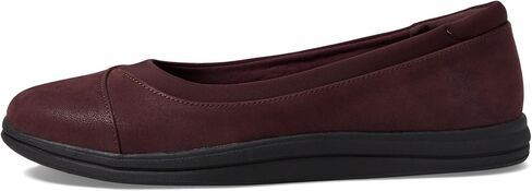 حذاء باليه مسطح للسيدات من Clarks Breeze Ayla in Saudi Arabia