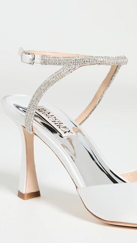 Badgley Mischka Women's Kamilah Pump in Saudi Arabia