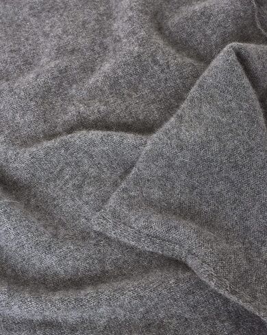 Style Republic Women's 100% Pure Cashmere Scarf in Kuwait