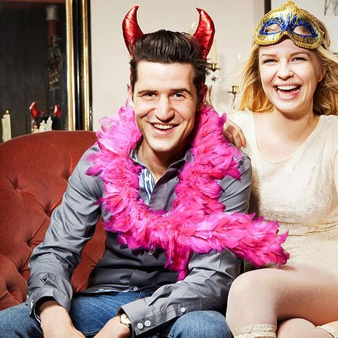 Hot Pink Feather Boa with Heart Rimless Sunglasses,48inch Feather Boa Scarf Feather Boa Costume Accessory For Dancing,Weddings,Parties,Christmas Cosplay,Halloween - Natural Turkey Feathers in Kuwait