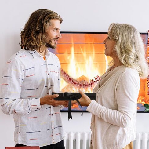 محفظتان لحمل جواز السفر، هدية للأصدقاء أو العائلة، إكسسوارات أساسية لطيفة للسفر للرجال والنساء، حافظة جواز سفر من جلد البولي يوريثان باللون الرمادي والوردي مع قلم، صندوق هدايا عيد الميلاد مع بطاقة تهنئة (8 قطع) in Kuwait