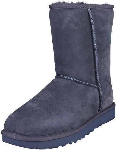 حذاء شتوي ماكاي للنساء من UGG in Saudi Arabia