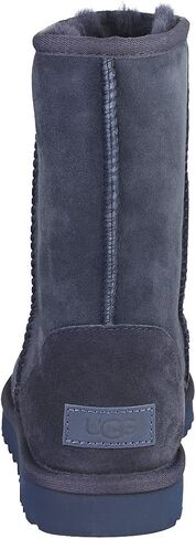 حذاء شتوي ماكاي للنساء من UGG in Saudi Arabia