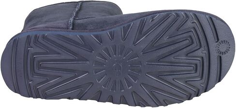حذاء شتوي ماكاي للنساء من UGG in Saudi Arabia