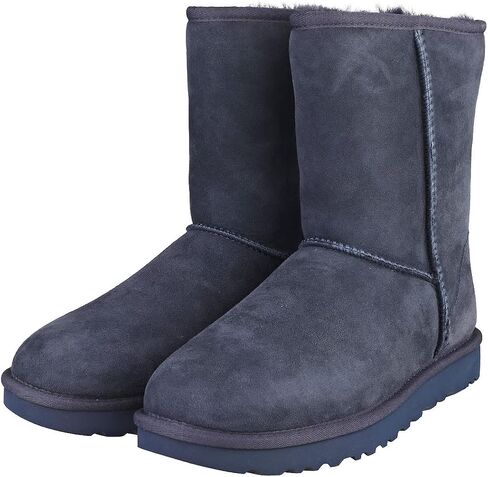 حذاء شتوي ماكاي للنساء من UGG in Saudi Arabia