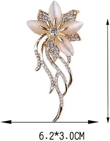 بروش نسائي أنيق مزين بالزهور والزفاف من Daisy Jewelry عليه باقة من الخرز المقلّد والعين, ان ايه, ان ايه in Kuwait