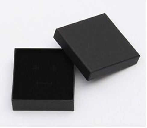 بروش نسائي أنيق مزين بالزهور والزفاف من Daisy Jewelry عليه باقة من الخرز المقلّد والعين, ان ايه, ان ايه in Kuwait