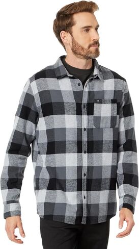 الفانيلا الأم من Quiksilver للرجال in Saudi Arabia